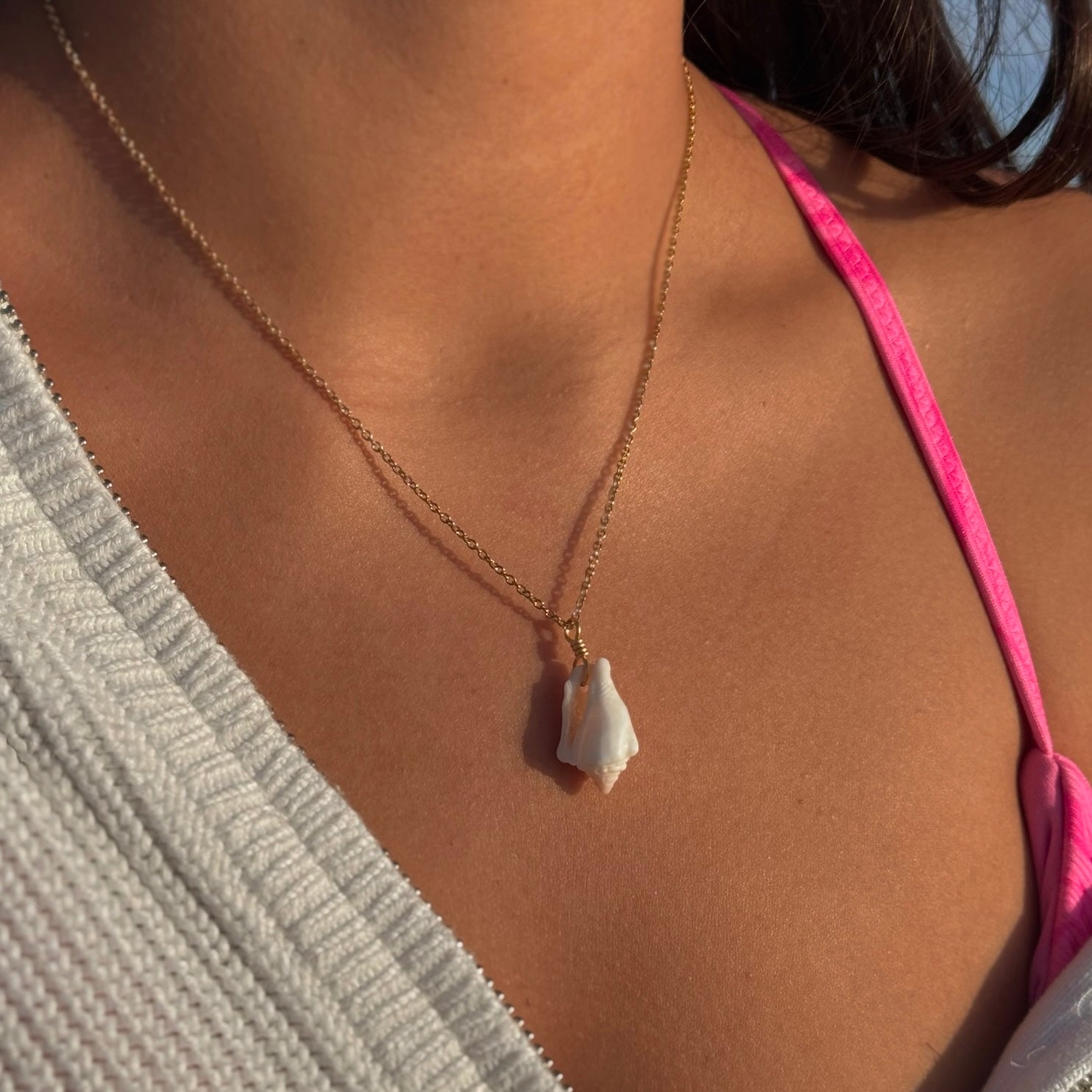 Mini Conch Shell Necklace – islacharms - Main Image