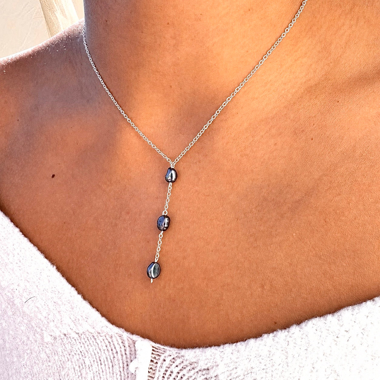 Silver Midnight Pearl Lariat