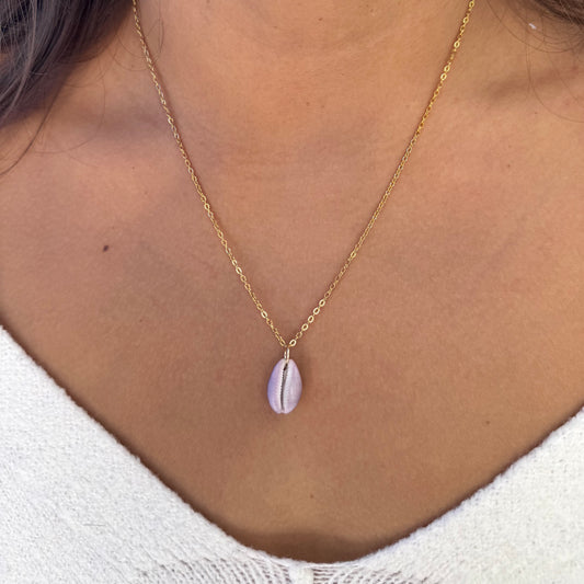 Single Purple Cowrie Necklace