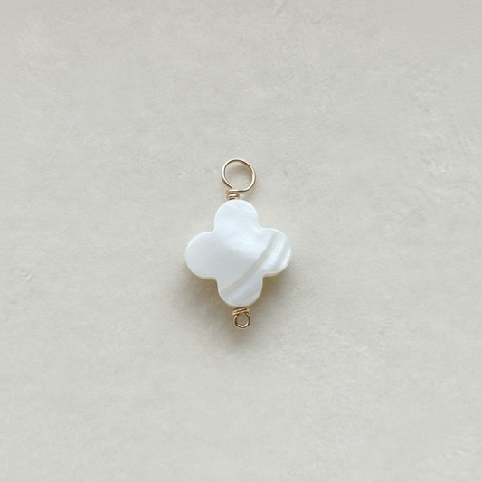 Clover Charm in Gold
