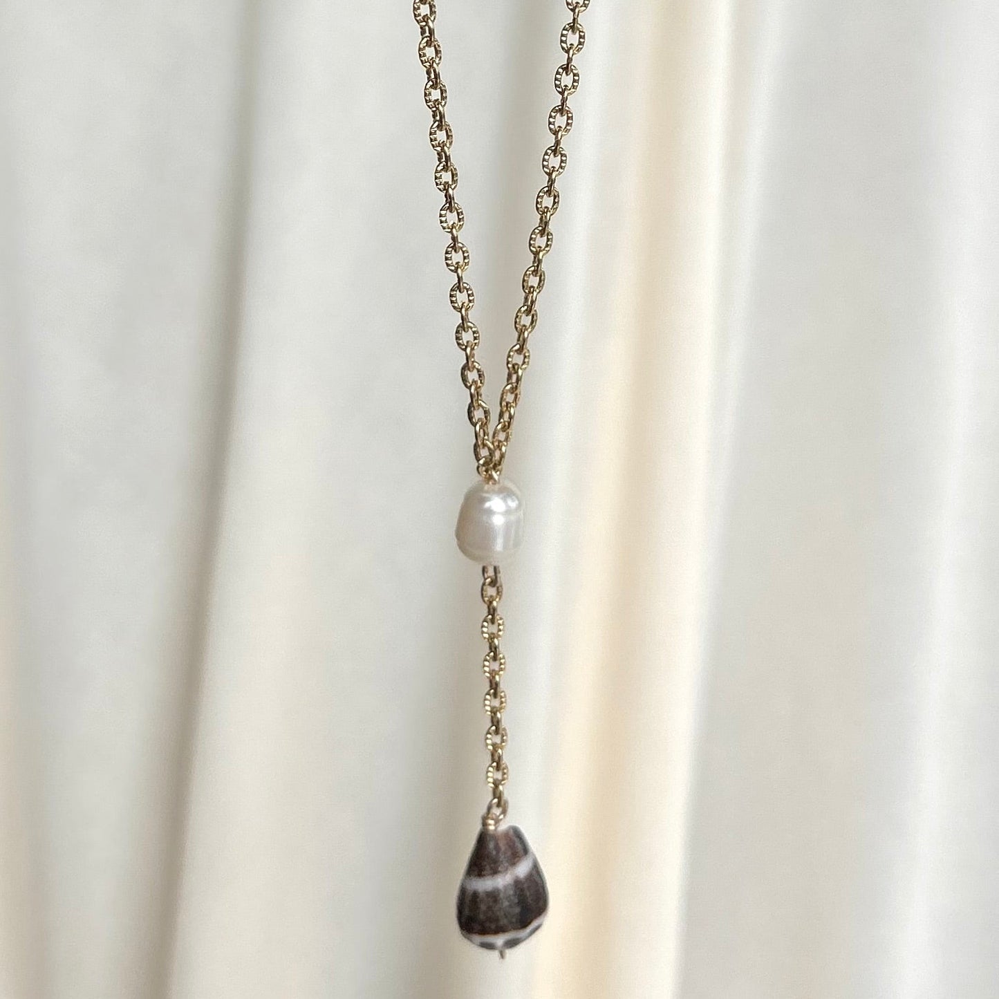 Black Textile Cone & Pearl Lariat Necklace
