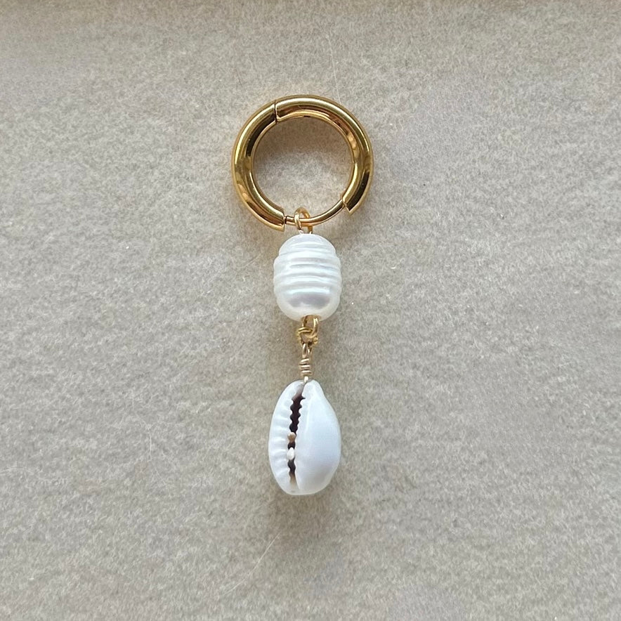 Pearl Cowrie Charm in Gold