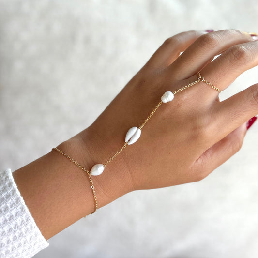 Isla Hand Chain