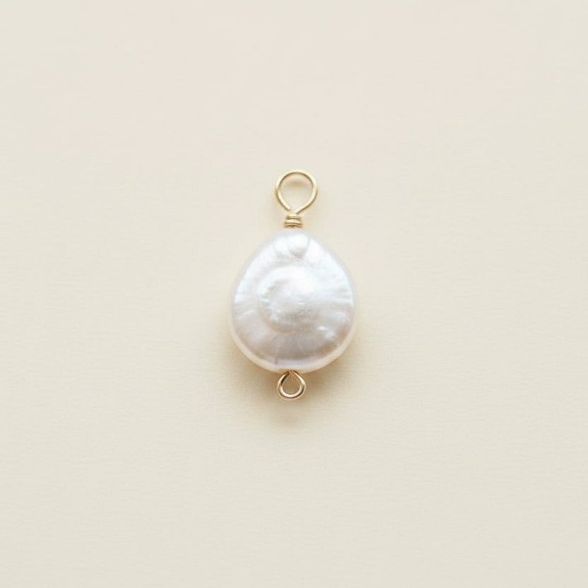 Coin Pearl Charm in Gold